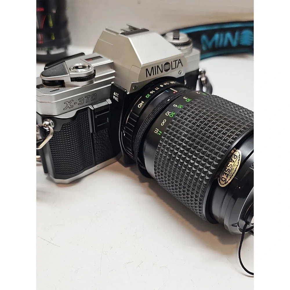 Minolta X370 35mm SLR w/ Lenses, Flash, case, strap,‎ tested, Nice Condition